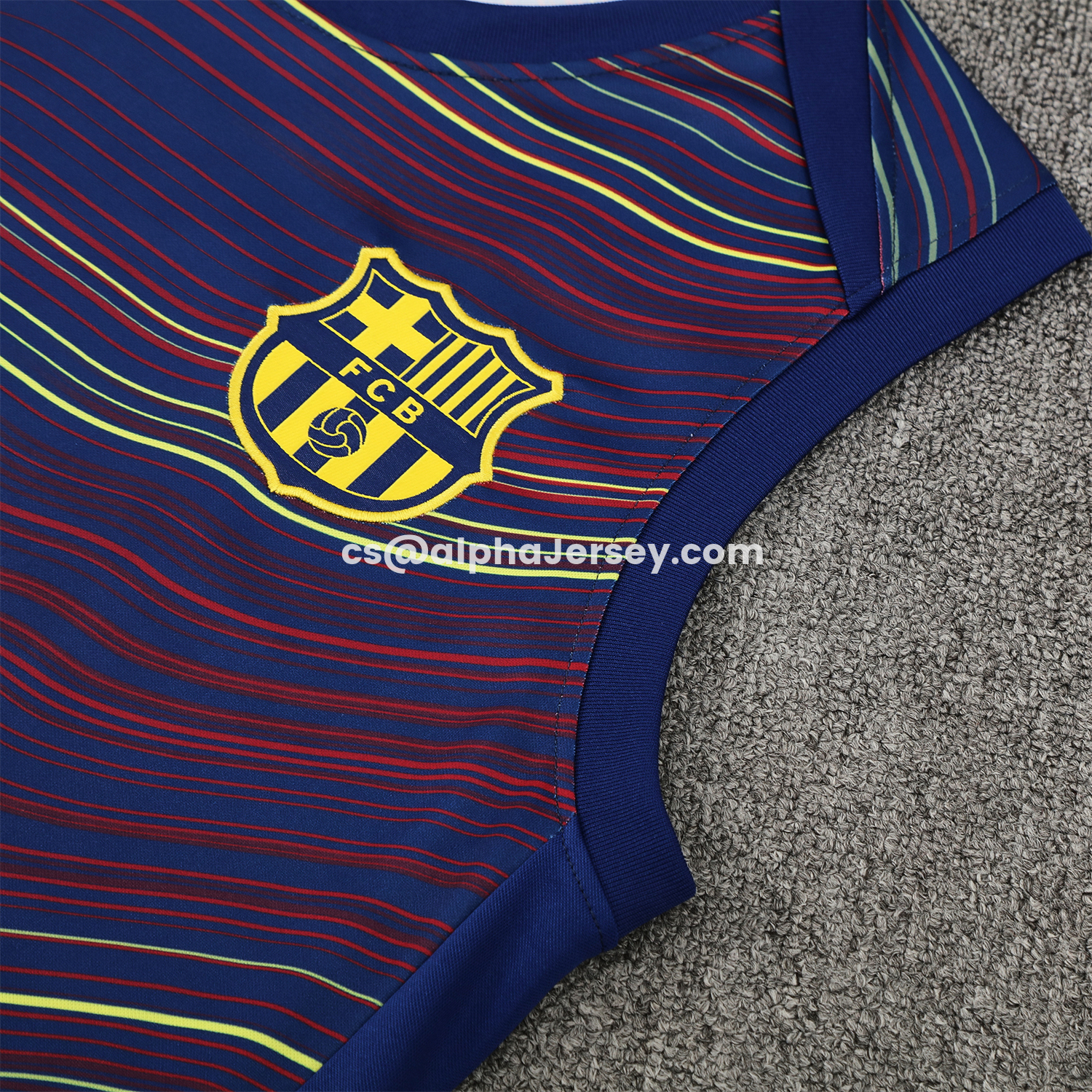 AJ-AlphaJersey-Barcelona 25-26 Short-Sleeve Training Set - Colors Top & Dark Blue With Pink Accents Pants
