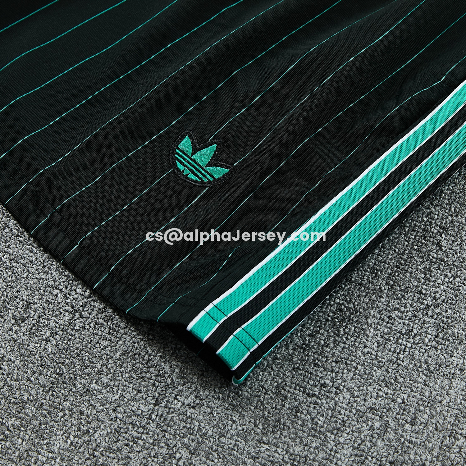 AJ-AlphaJersey-Liver.pool 25-26 Retro Style Vest Training Set - Black With Turquoise Stripes Top & Pants