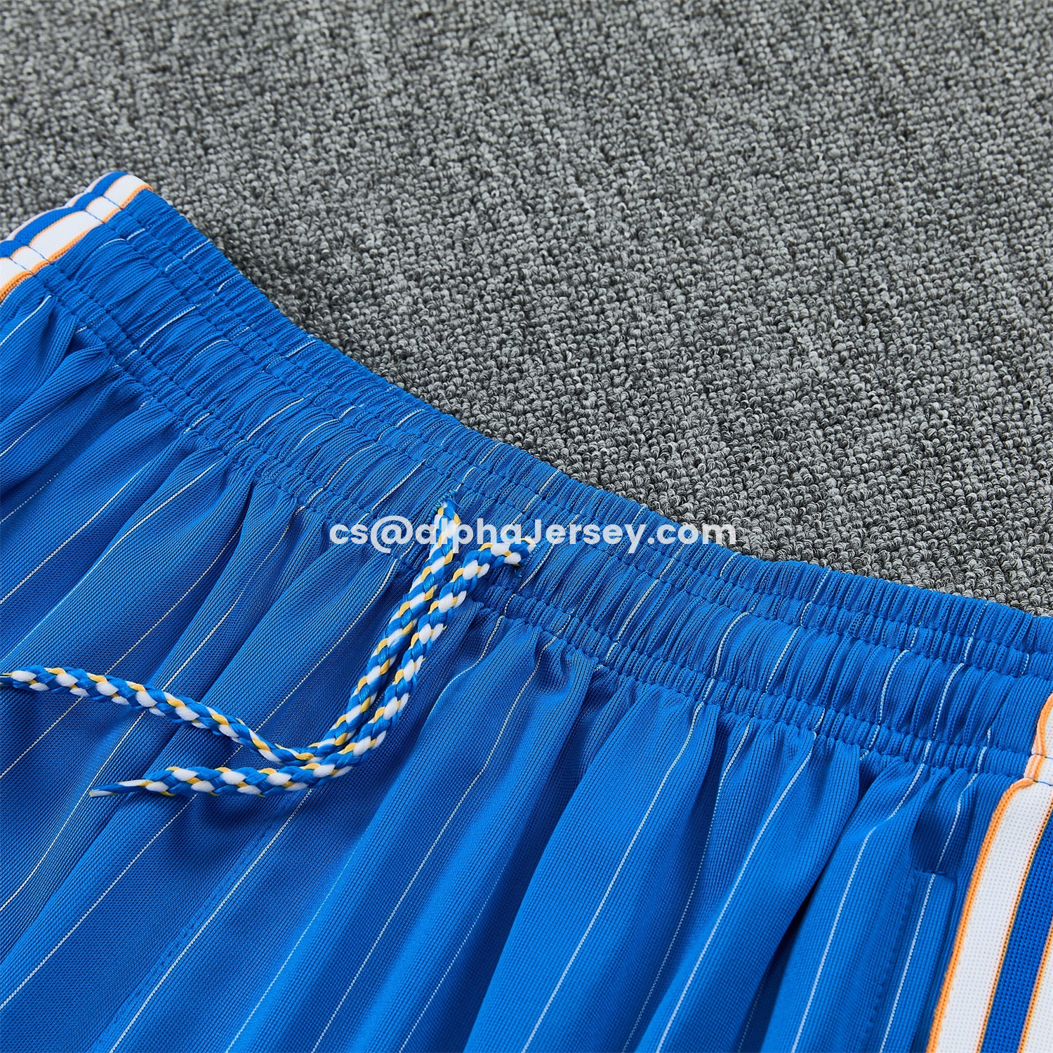 AJ-AlphaJersey-Real Madrid 25-26 Retro Style Vest Training Set - Blue With White Stripes Top & Pants