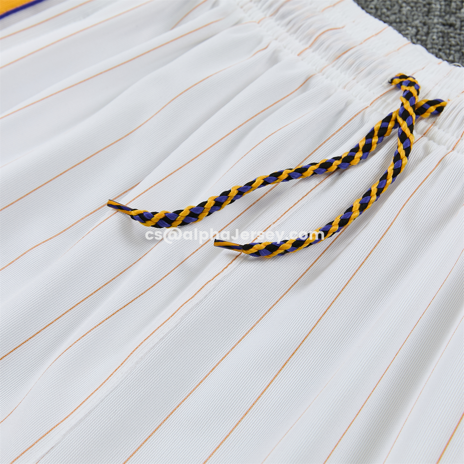 AJ-AlphaJersey-Manchester United 25-26 Retro Style Short-Sleeve Training Set - White With Thin Black Stripes Top & Pants