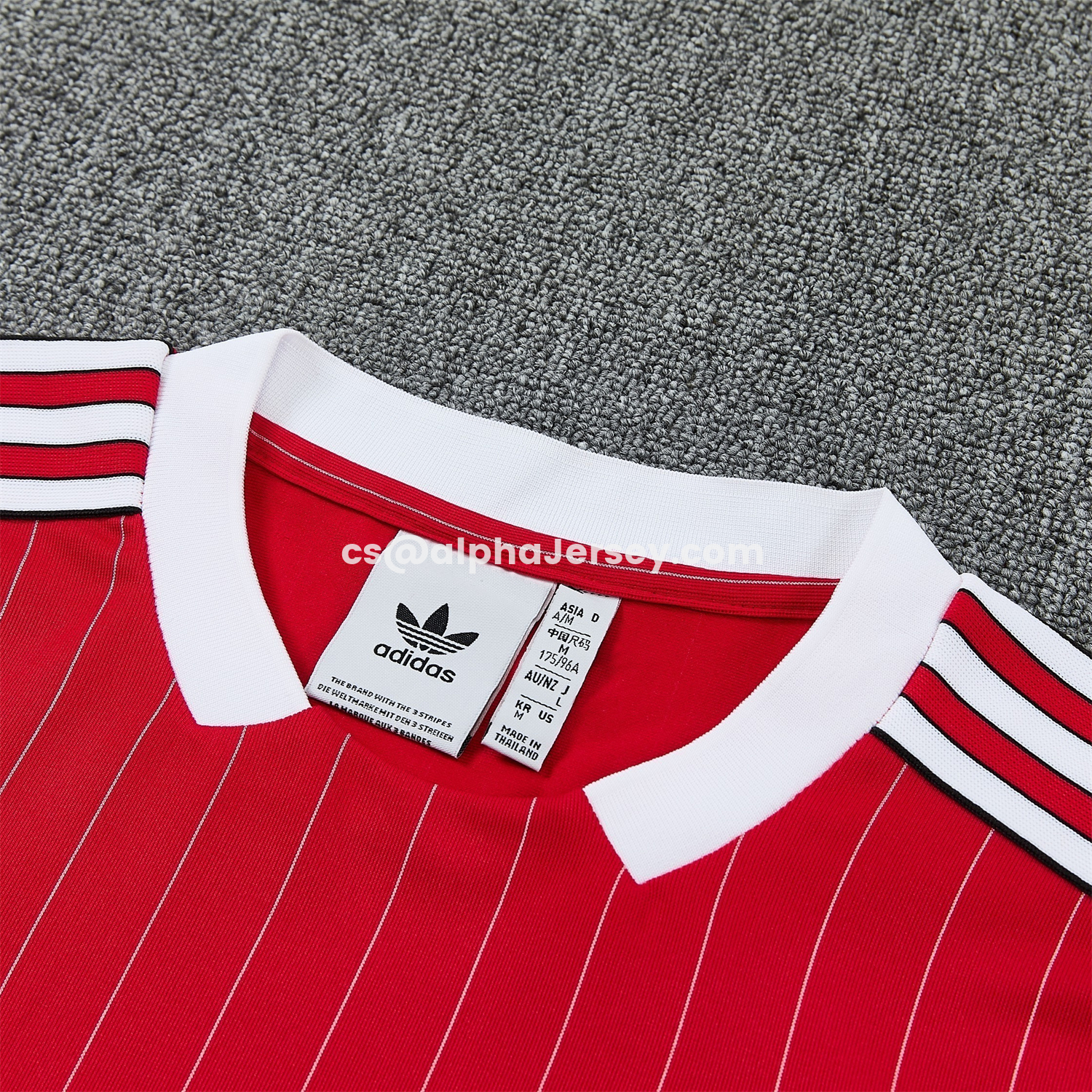 AJ-AlphaJersey-Manchester United 25-26 Retro Style Short-Sleeve Training Set - Red With White Stripes Top & Pants